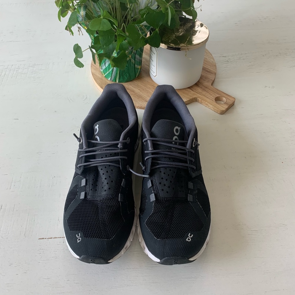 On Cloud 5 Shoes Women Size 7